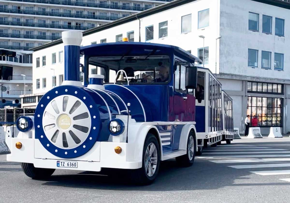 Euro 5 diesel tourist train Norway built by Deltrain operating in Ålesund