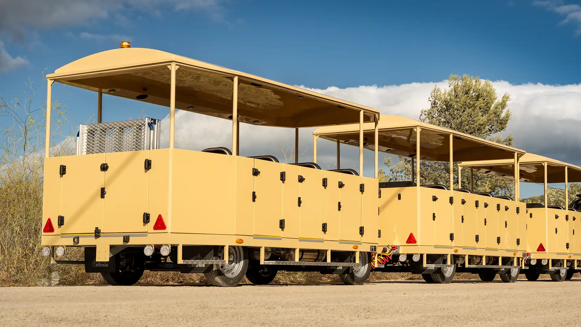 Deltrain Fresh open-air passenger wagon for tourist train transport